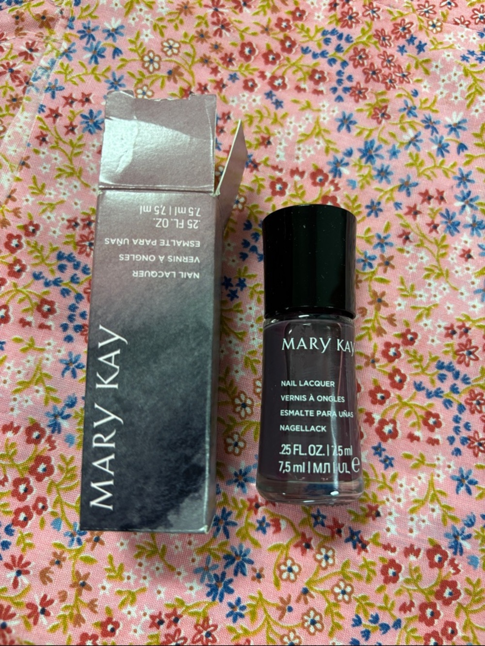 Mary Kay Nail Lacquer - Violet Silk - limited edition